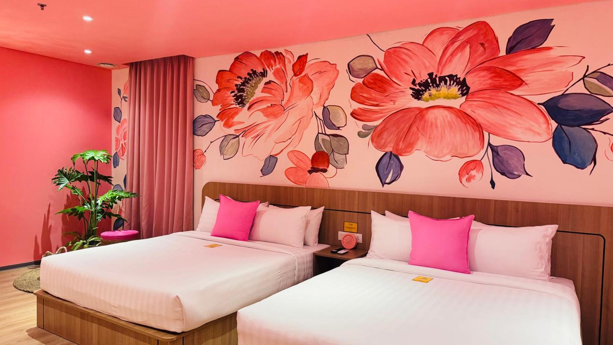 Yellow Bee Resort Cililitan Jacarta Exterior foto