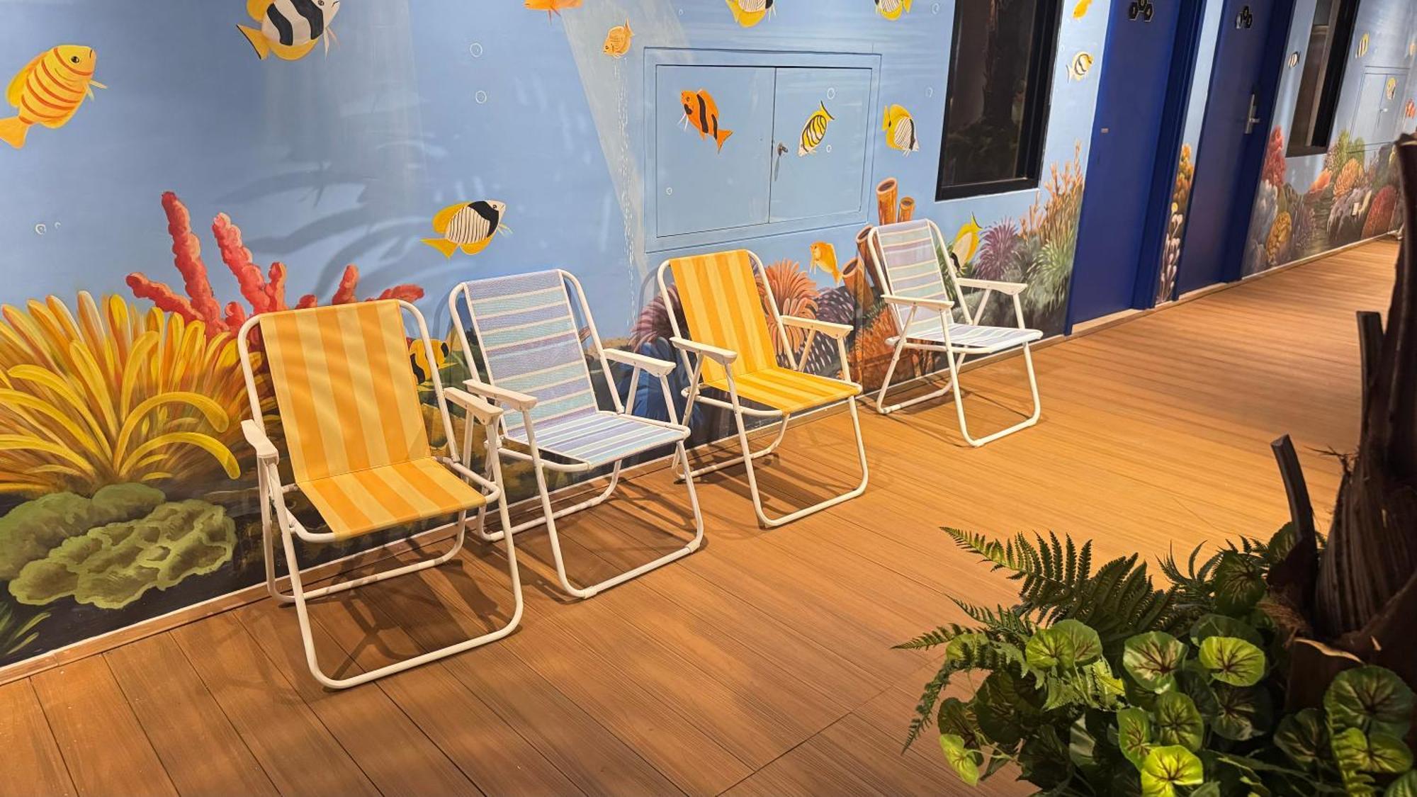 Yellow Bee Resort Cililitan Jacarta Exterior foto